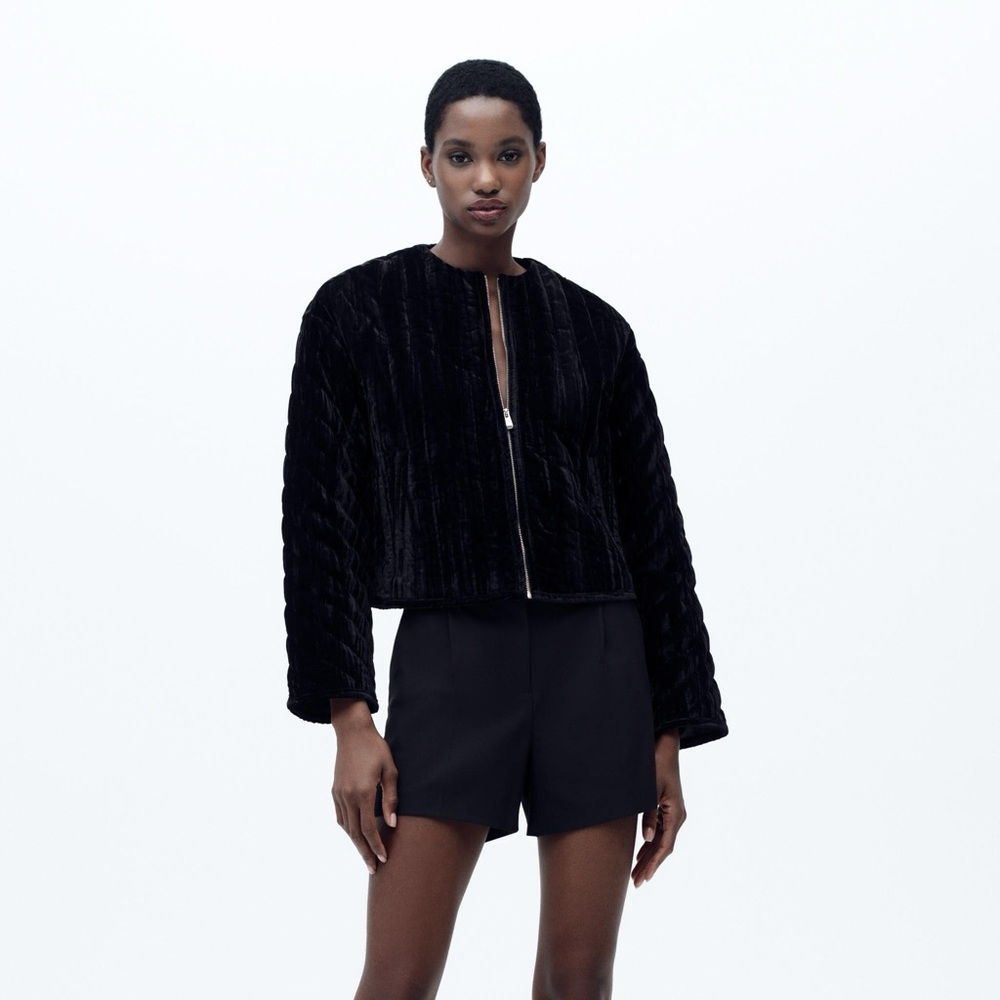 NWT Zara Quilted Velvet Jacket in Black - Large